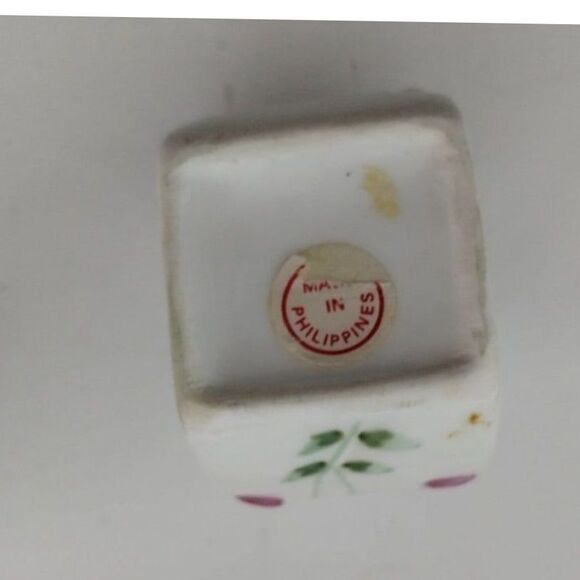 Vintage Floral Ceramic Napkin Rings Set of 6 - White with Pink Rose Pattern - Picture 6 of 9